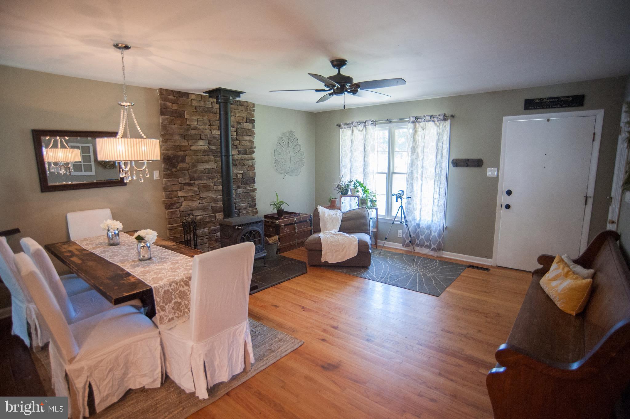 1611 Seward Road Chester, MD 21619 - Photo 25 of 27 Dining Room