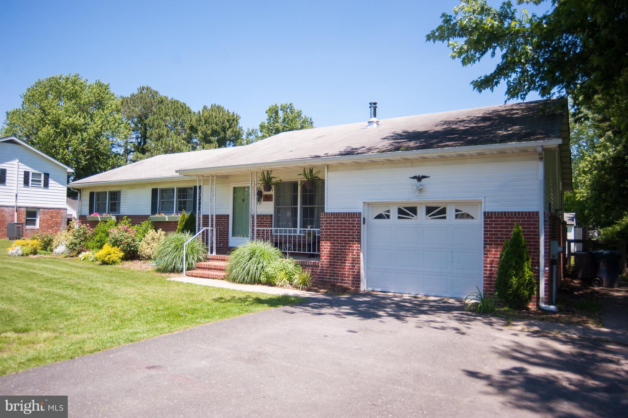 1611 Seward Road Chester, MD 21619 - Photo 4 of 27 Exterior (Front)
