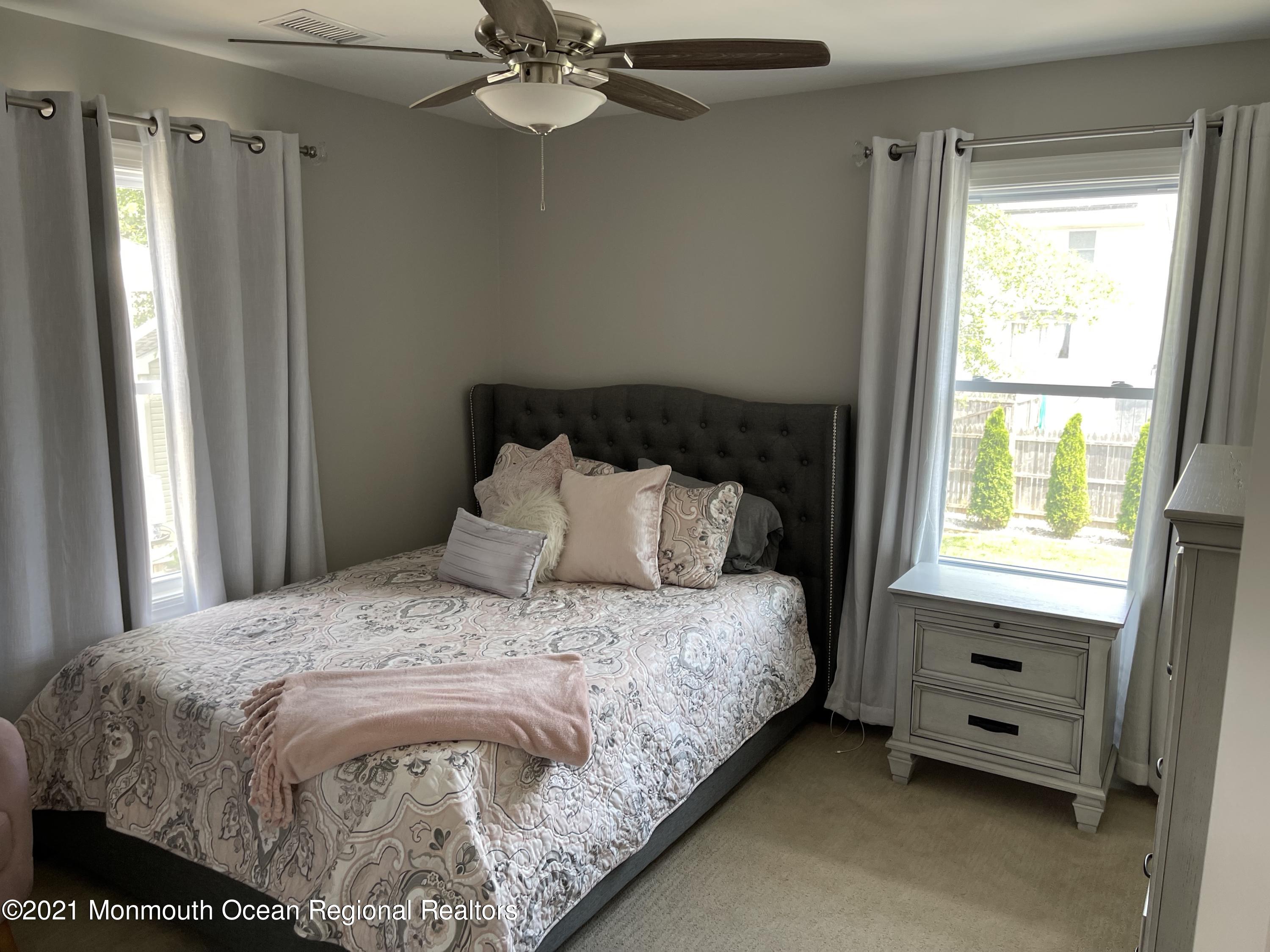 148 Pinewood Road Toms River, NJ 08753 - Photo 29 of 33 YNPB+CnXQsqH0Fs2OiKSYw