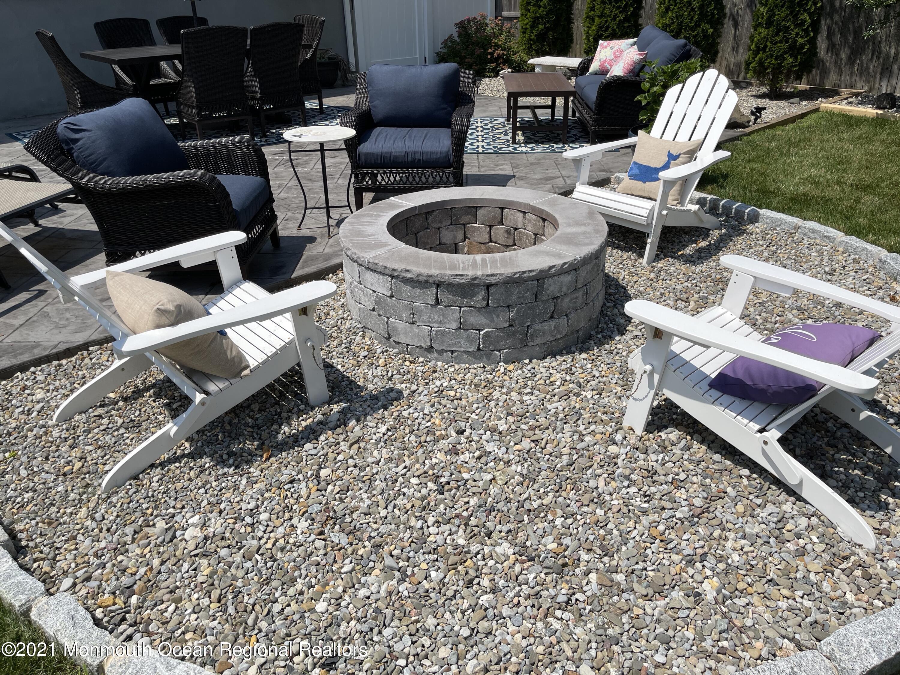 148 Pinewood Road Toms River, NJ 08753 - Photo 6 of 33 pO4zrSneS06rTruTwi1s1A