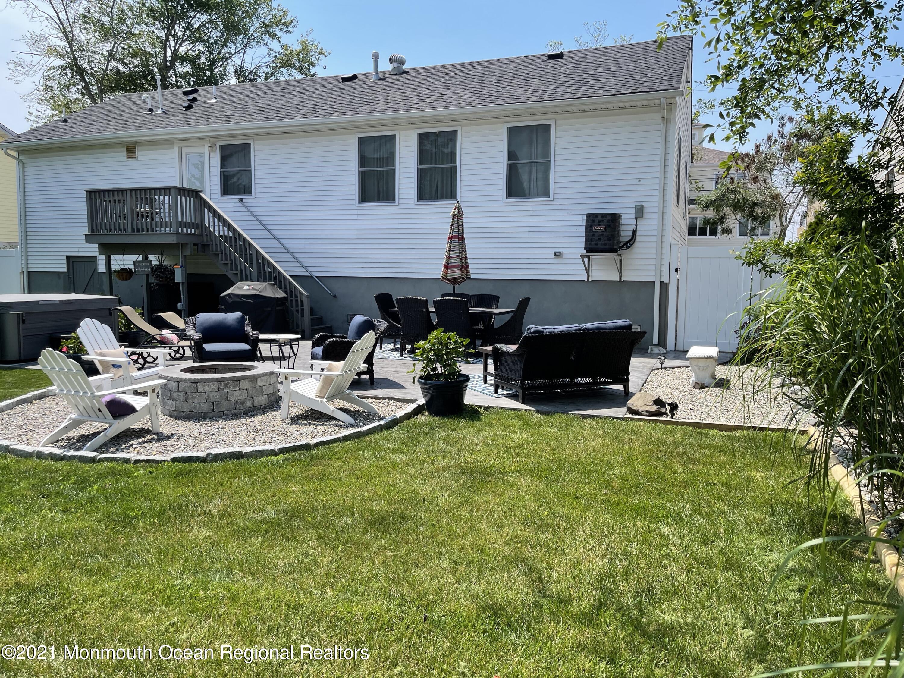148 Pinewood Road Toms River, NJ 08753 - Photo 7 of 33 rF7HN4SkQSOALp856%B7ow