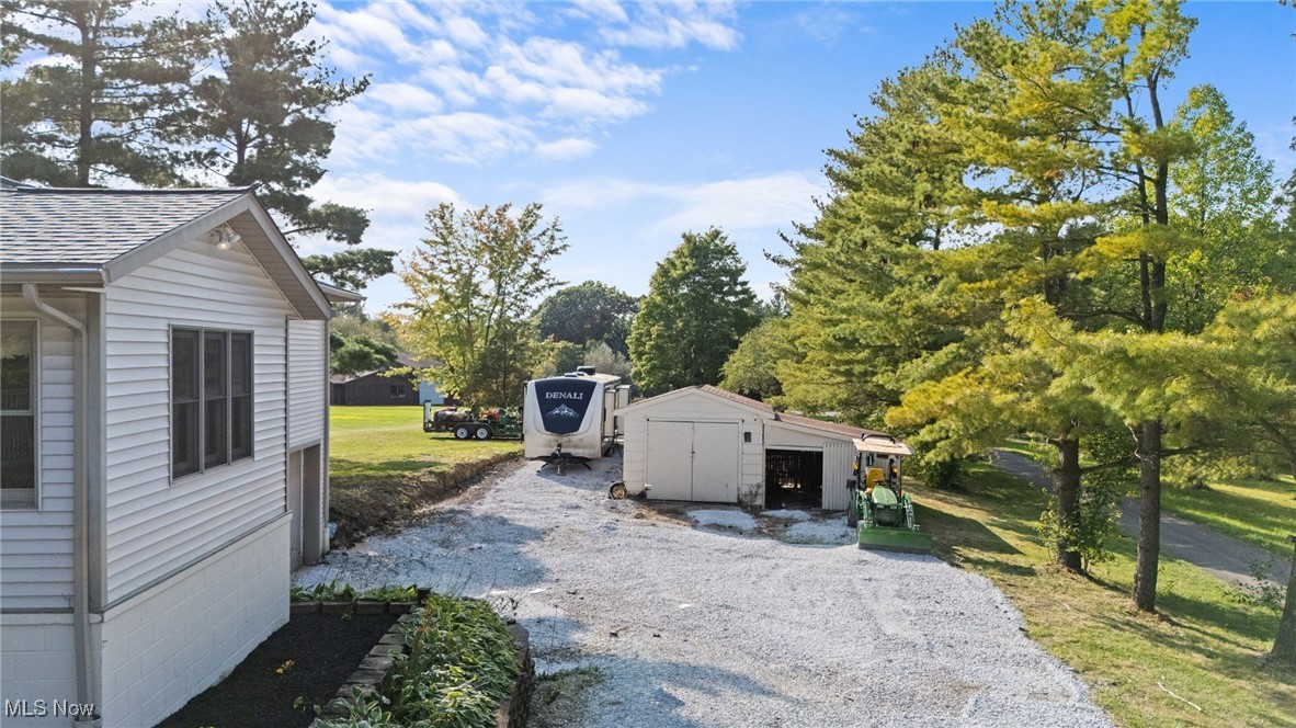 8892 Brakeman Road Chardon, OH 44024 - Photo 34 of 40 Gallery Image 34