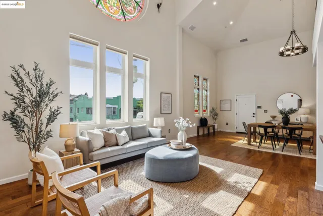 $995,000 | 6300 Shattuck Avenue, Unit 1, Oakland, CA 94609