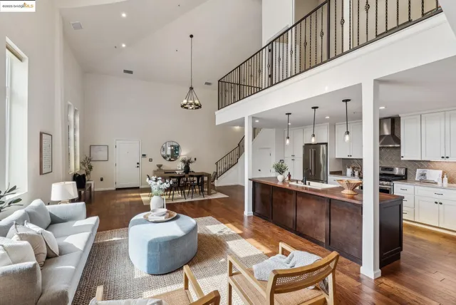 $995,000 | 6300 Shattuck Avenue, Unit 1, Oakland, CA 94609