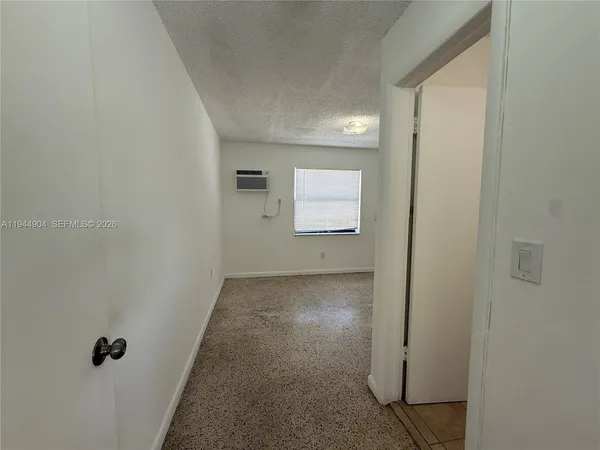 $1,350 | 59 West 26th Street, Unit 6, Hialeah, FL 33010