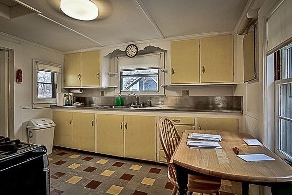 51 Springs Road Bedford, MA 01730 - Photo 6 of 19 Gallery Image 6