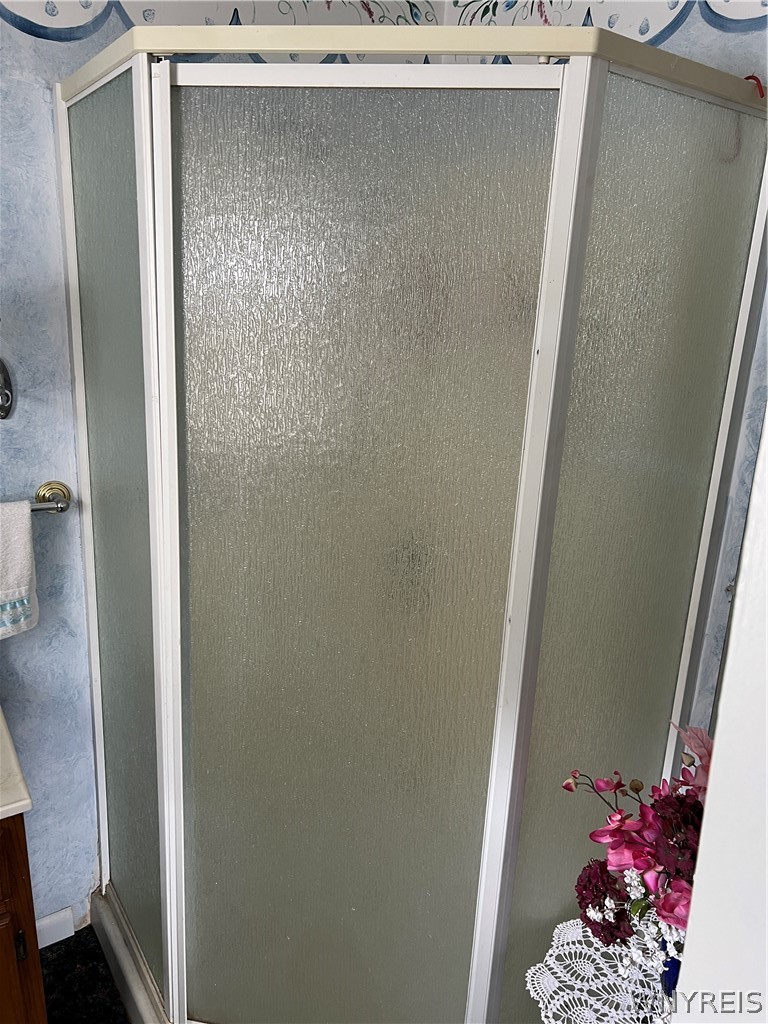 7259 Main Street Pike, NY 14066 - Photo 22 of 48