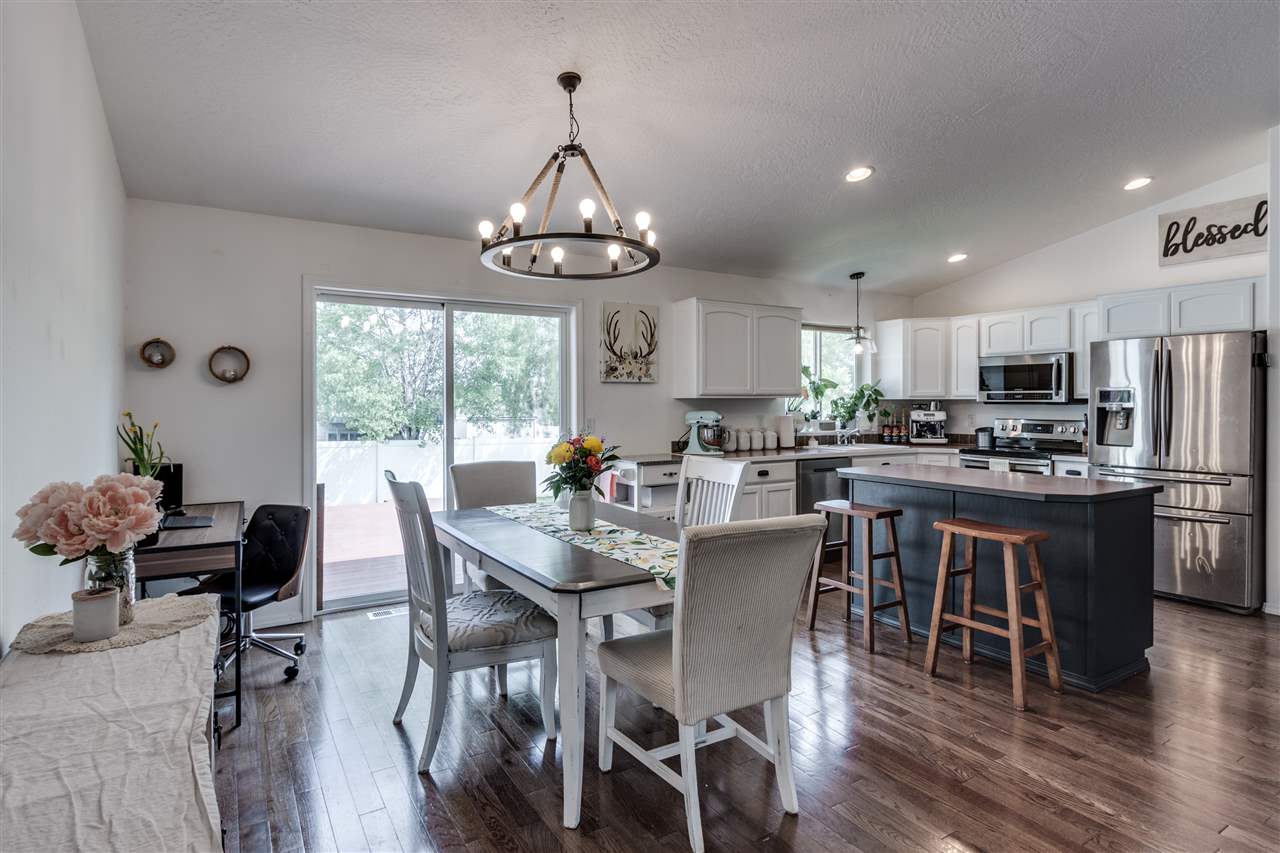10006 West Richland Road Cheney, WA 99004 - Photo 5 of 20
