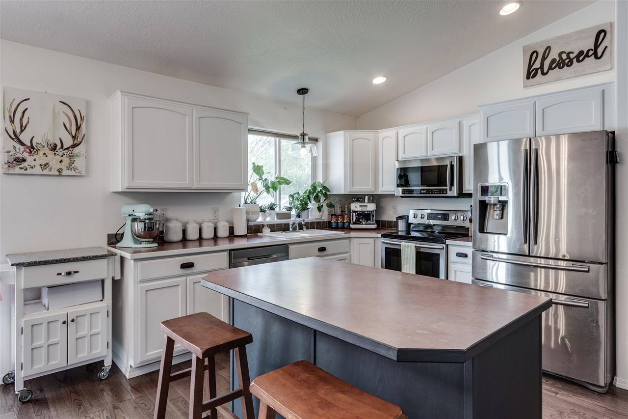 10006 West Richland Road Cheney, WA 99004 - Photo 6 of 20
