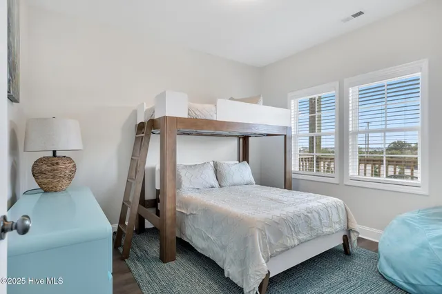 $2,500 | 102 Orca Way, Cedar Point, NC 28584