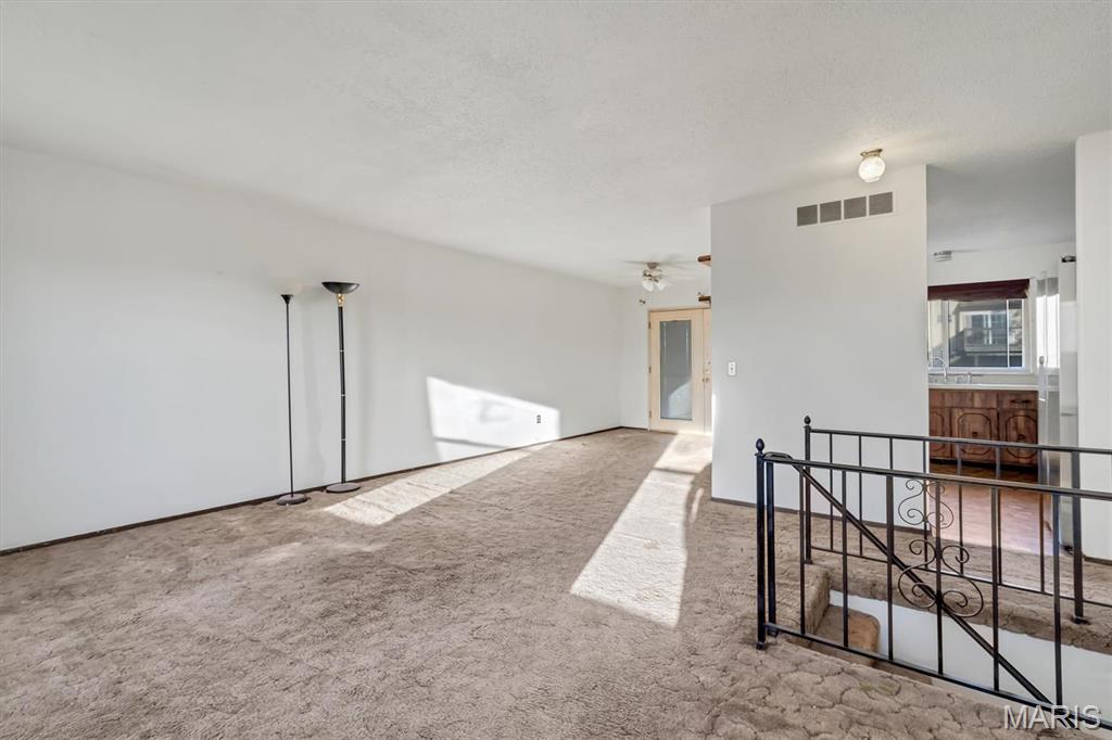 2536 Wellesley High Ridge, MO 63049 - Photo 13 of 21