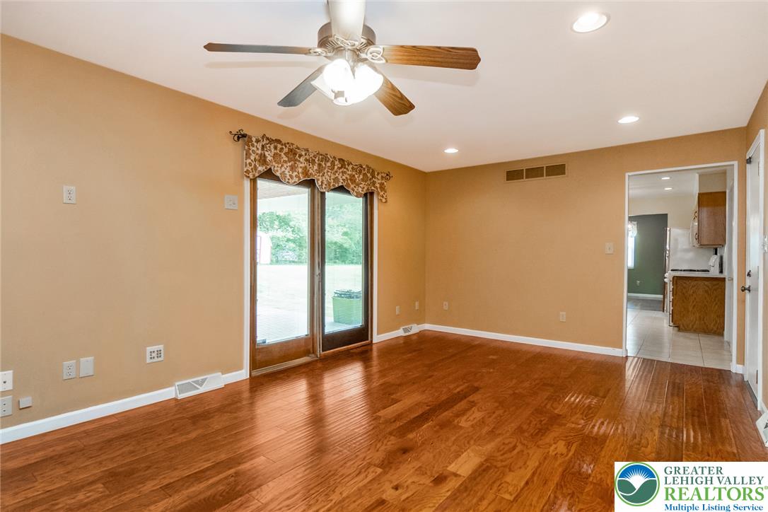 268 Apollo Drive Bethlehem, PA 18017 - Photo 17 of 56