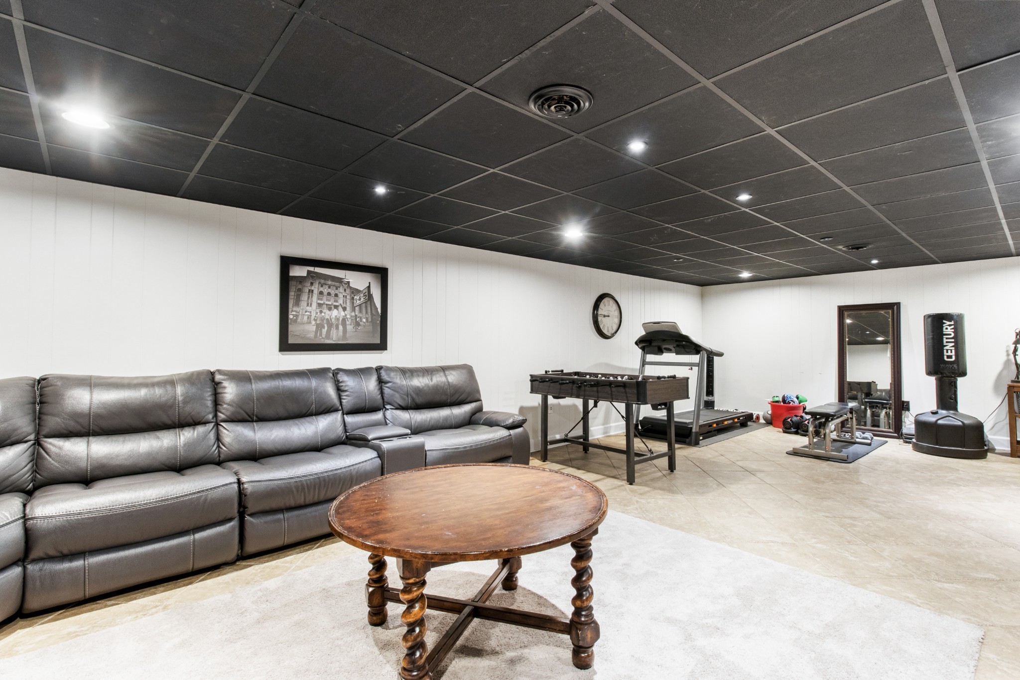 2203 Springlot Road Clarksville, TN 37043 - Photo 31 of 36 a living room with furniture
