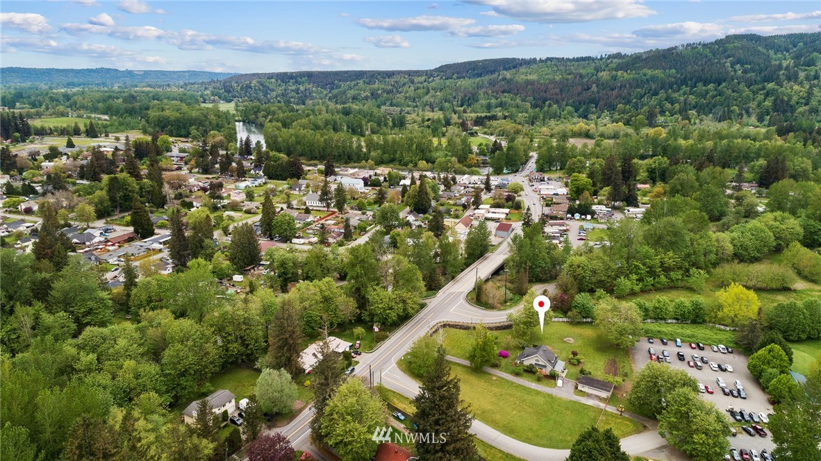 4440 Preston-Fall City Road Southeast Fall City, WA 98024 - Photo 31 of 38 an aerial view of a city