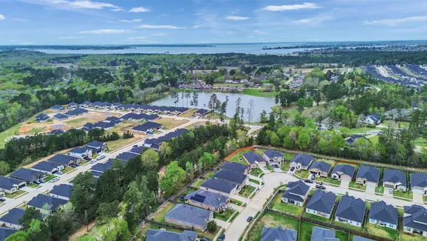 $2,720 | 375 Westlake Terrace, Conroe, TX 77304