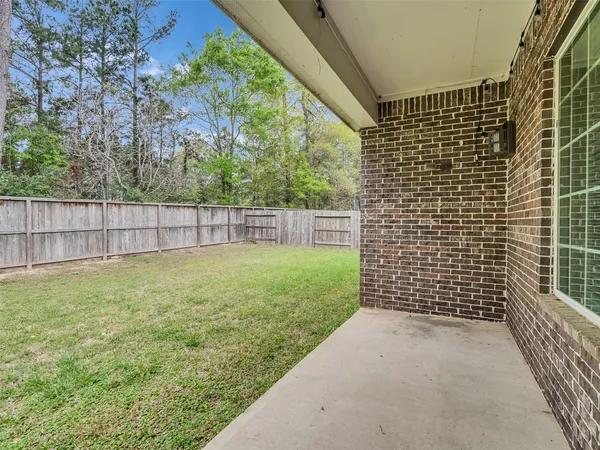 $2,650 | 375 Westlake Terrace, Conroe, TX 77304