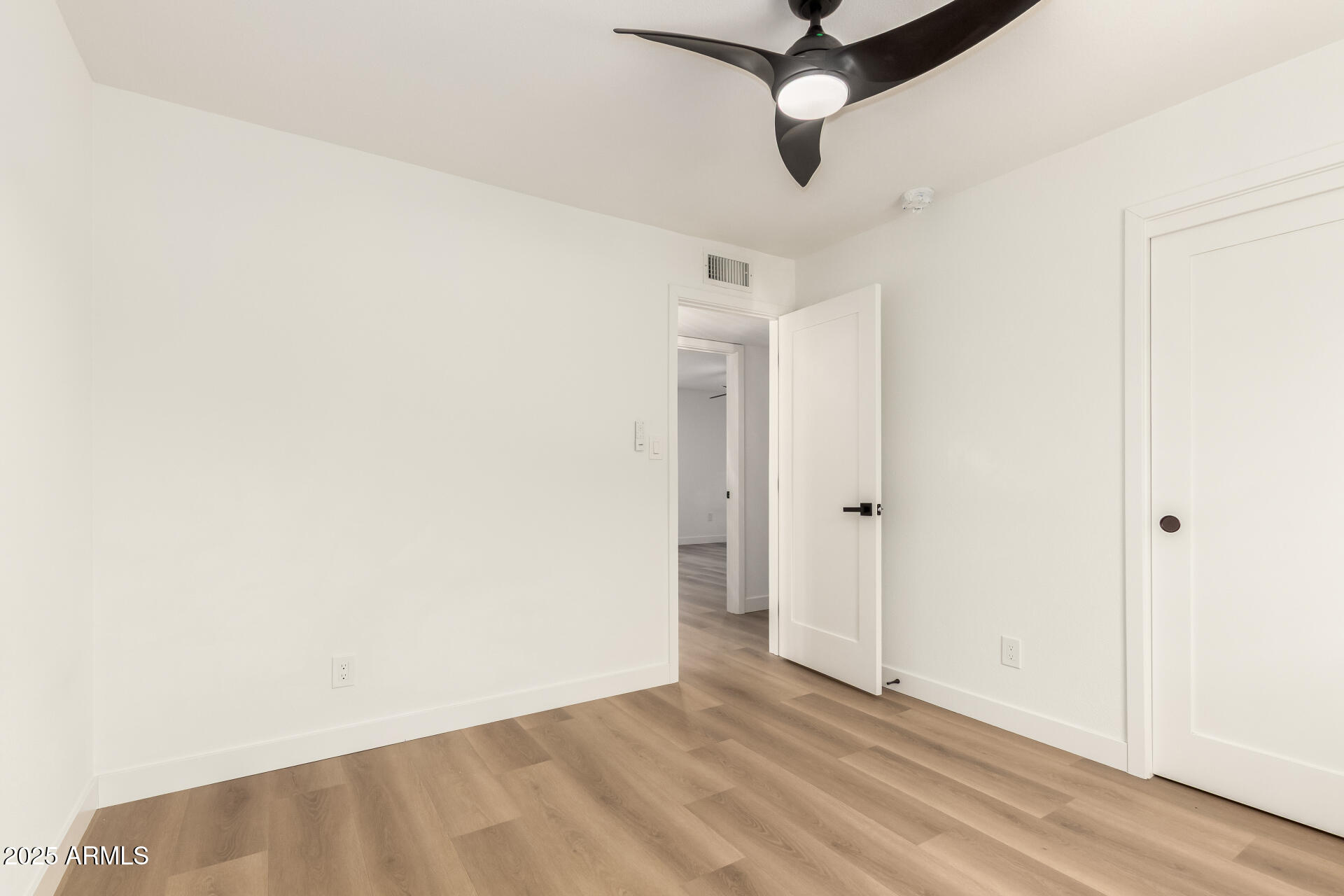 2210 East Everett Drive Phoenix, AZ 85022 - Photo 29 of 43 Bedroom