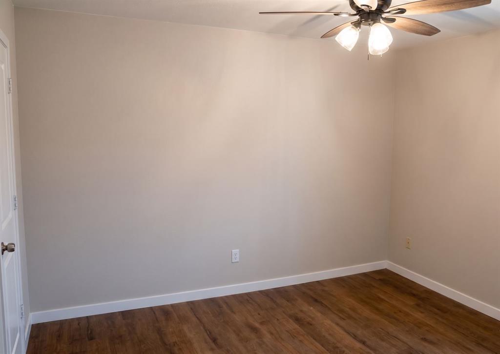 728 Cory Street Grapevine, TX 76051 - Photo 11 of 16