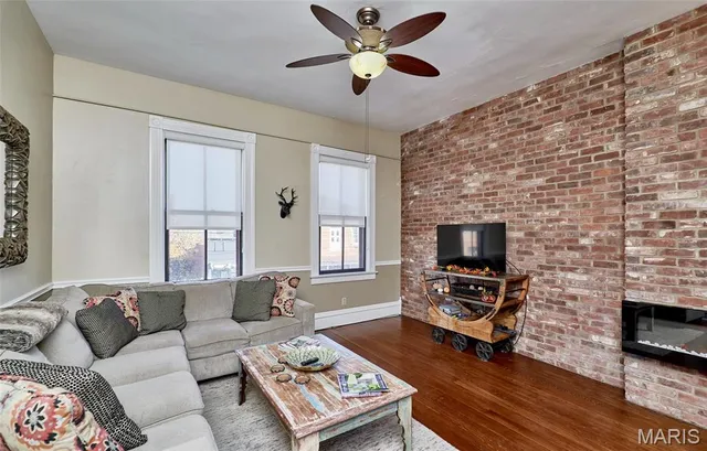 $1,275,000 | 214 East 1st Street, Hermann, MO 65041