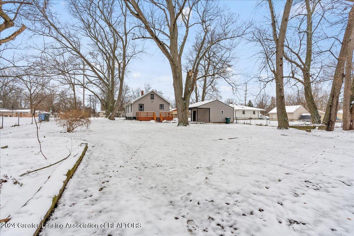2717 West Jolly Road Lansing, MI 48911 - Photo 32 of 33 11-Media Jett - 11