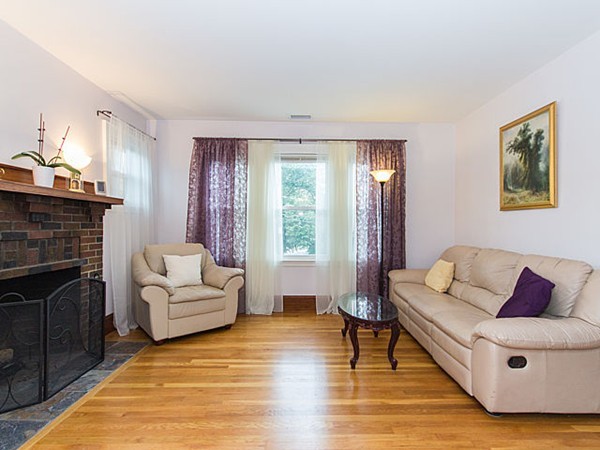 59 Barbara Road, Unit 2 Waltham, MA 02453 - Photo 7 of 25 Gallery Image 7