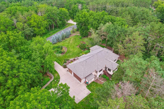 $700,000 | 10791 3rd St Place North, Lake Elmo, MN 55042