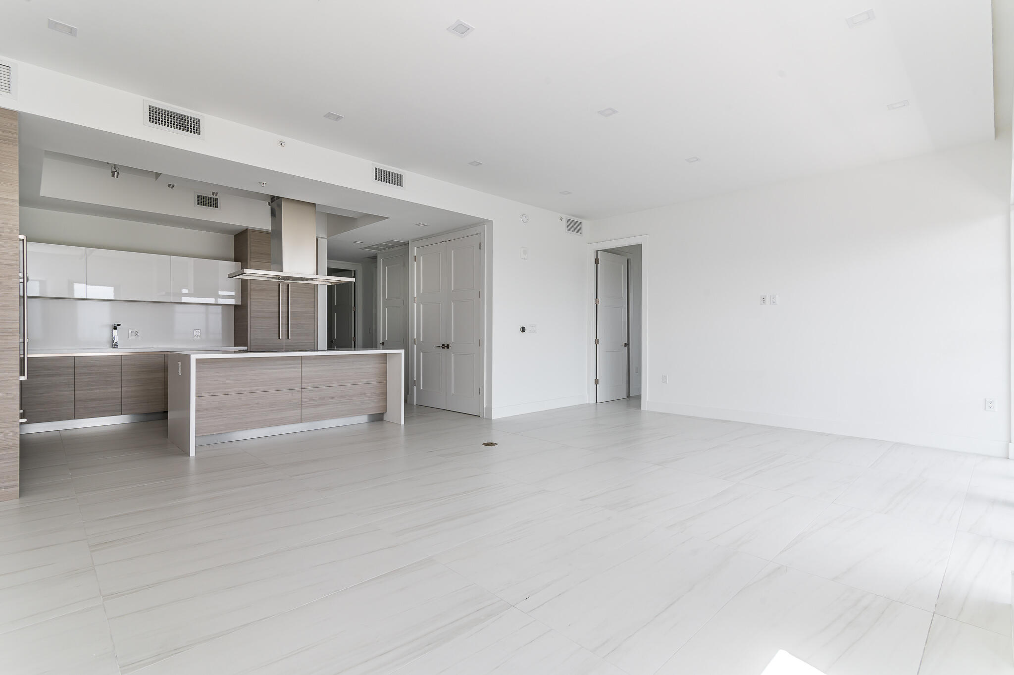 155 East Boca Raton Road, Unit 607 Boca Raton, FL 33432 - Photo 5 of 49 photo-5