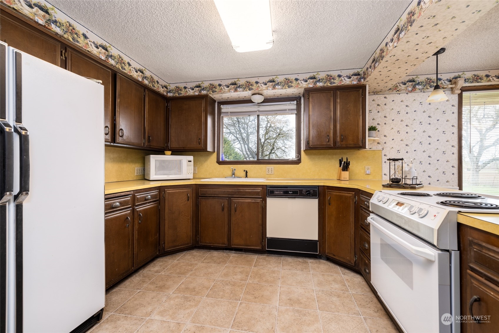 21831 Ratchford Road Sedro-Woolley, WA 98284 - Photo 6 of 37 Gallery Image 6