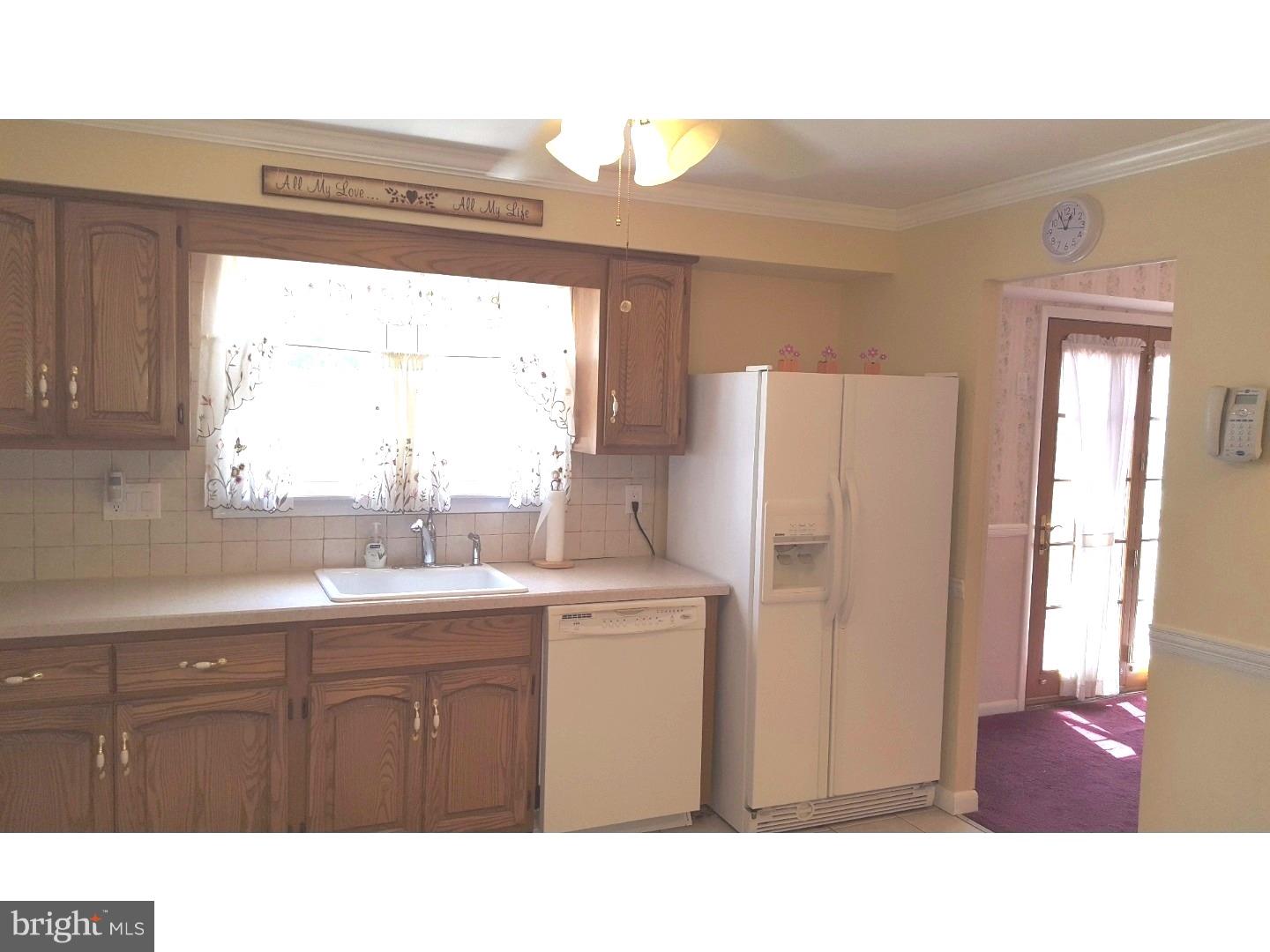 45 Saratoga Road Stratford, NJ 08084 - Photo 11 of 21 Kitchen