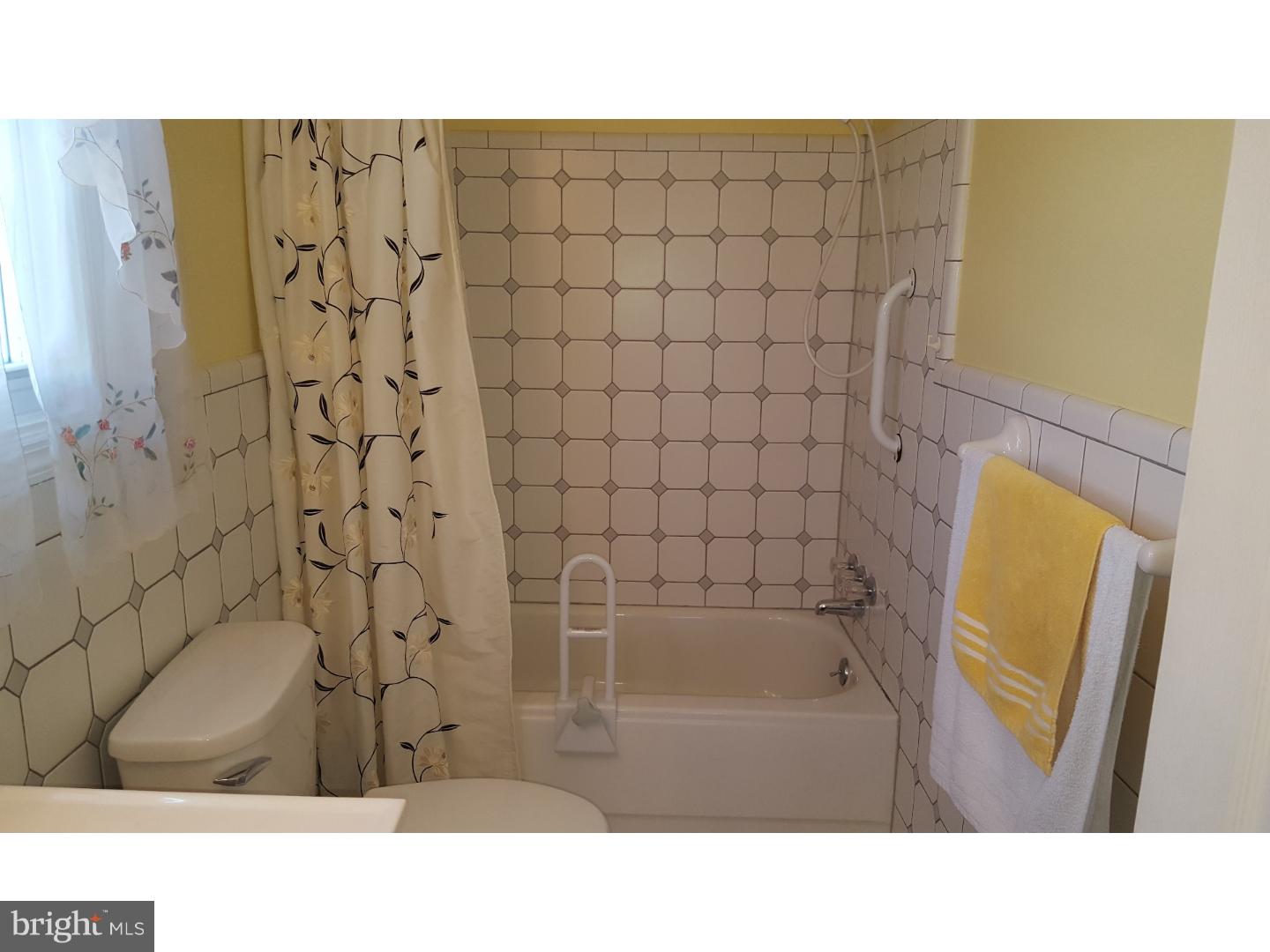45 Saratoga Road Stratford, NJ 08084 - Photo 14 of 21 Bathroom