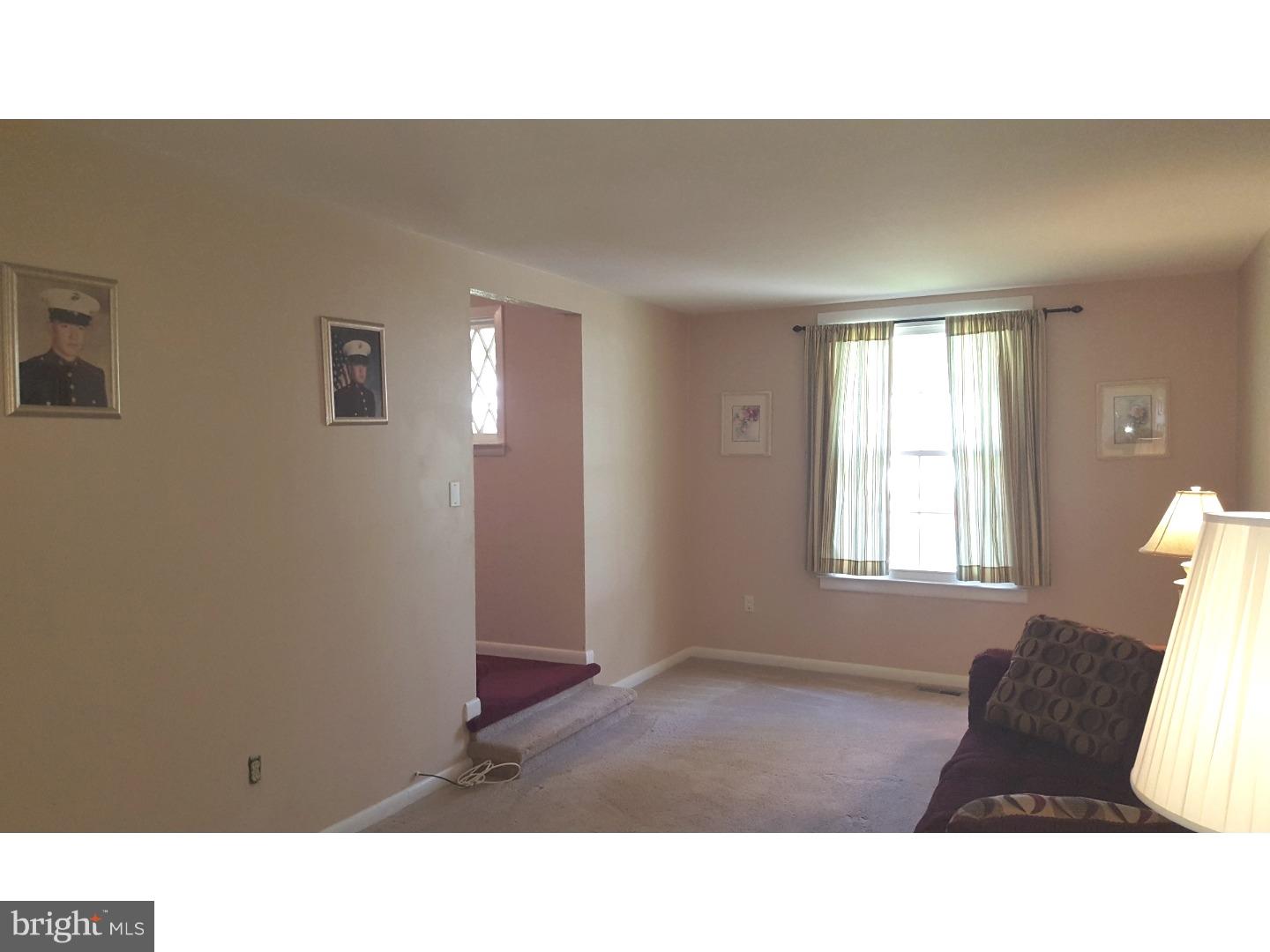 45 Saratoga Road Stratford, NJ 08084 - Photo 7 of 21 Family Room