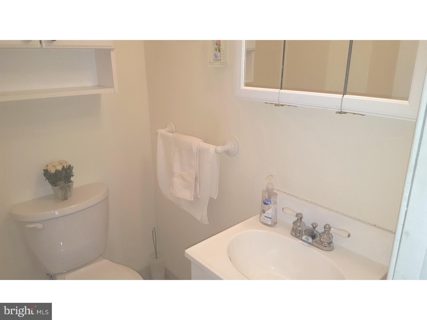 45 Saratoga Road Stratford, NJ 08084 - Photo 8 of 21 Half Bath
