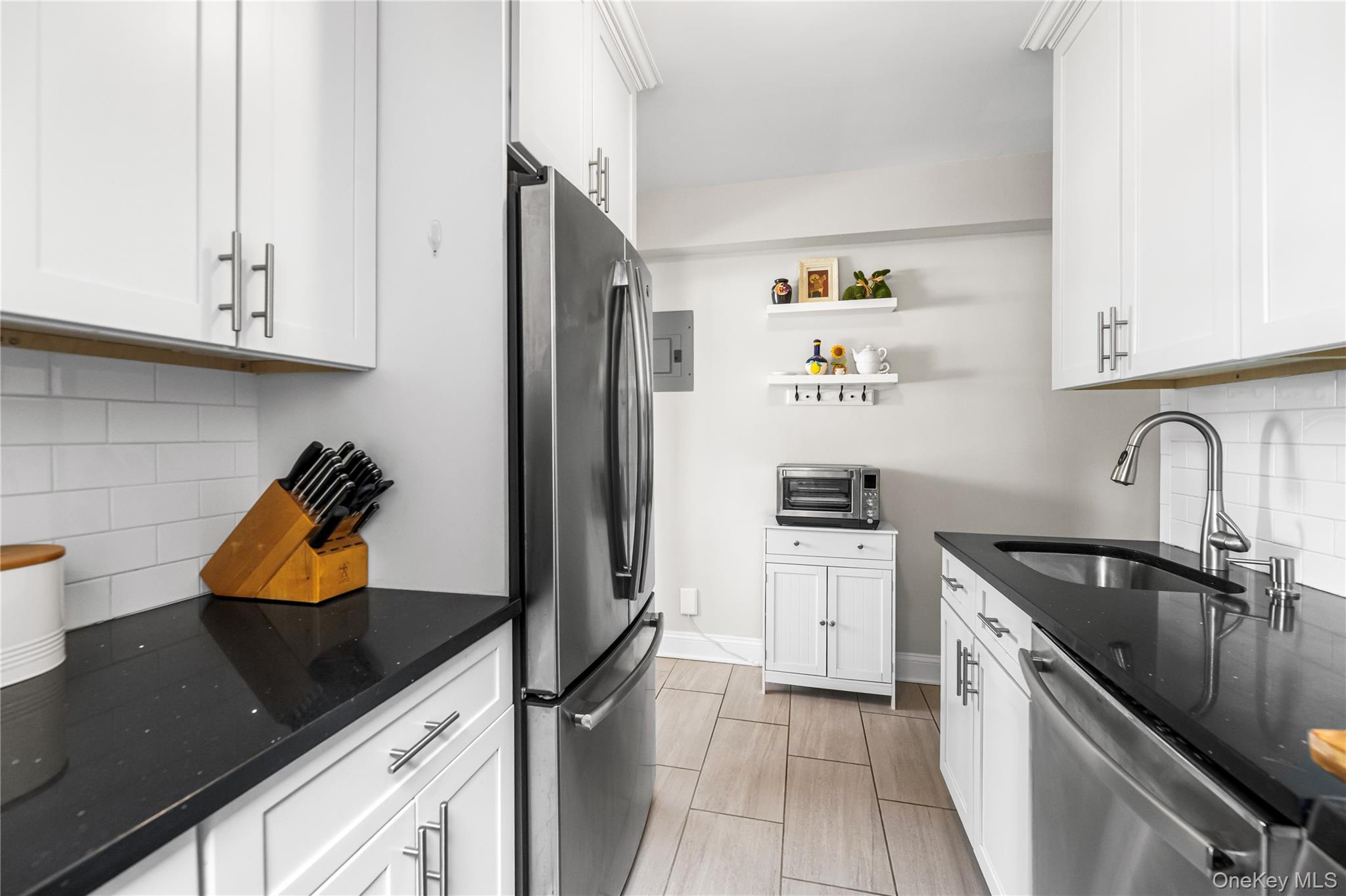 640 Pelham Road, Unit 4G New Rochelle, NY 10805 - Photo 14 of 26
