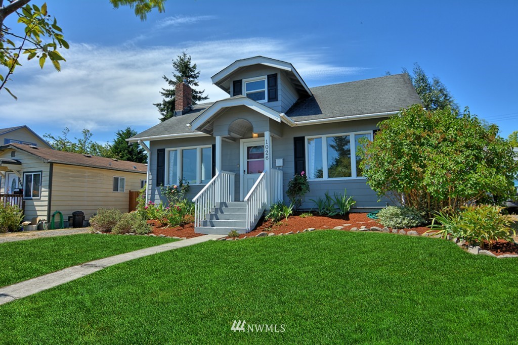 1026 Rockefeller Avenue Everett, WA 98201 - Photo 1 of 14 Gallery Image 1