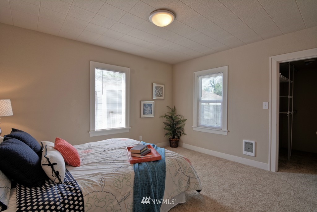 1026 Rockefeller Avenue Everett, WA 98201 - Photo 8 of 14 Gallery Image 8