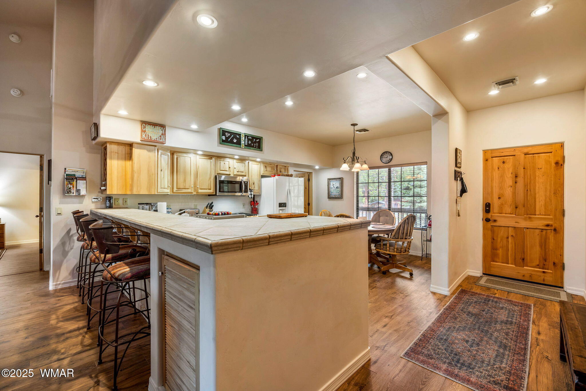 2522 Village Loop, Unit 14 Pinetop, AZ 85935 - Photo 5 of 38 Kitchen
