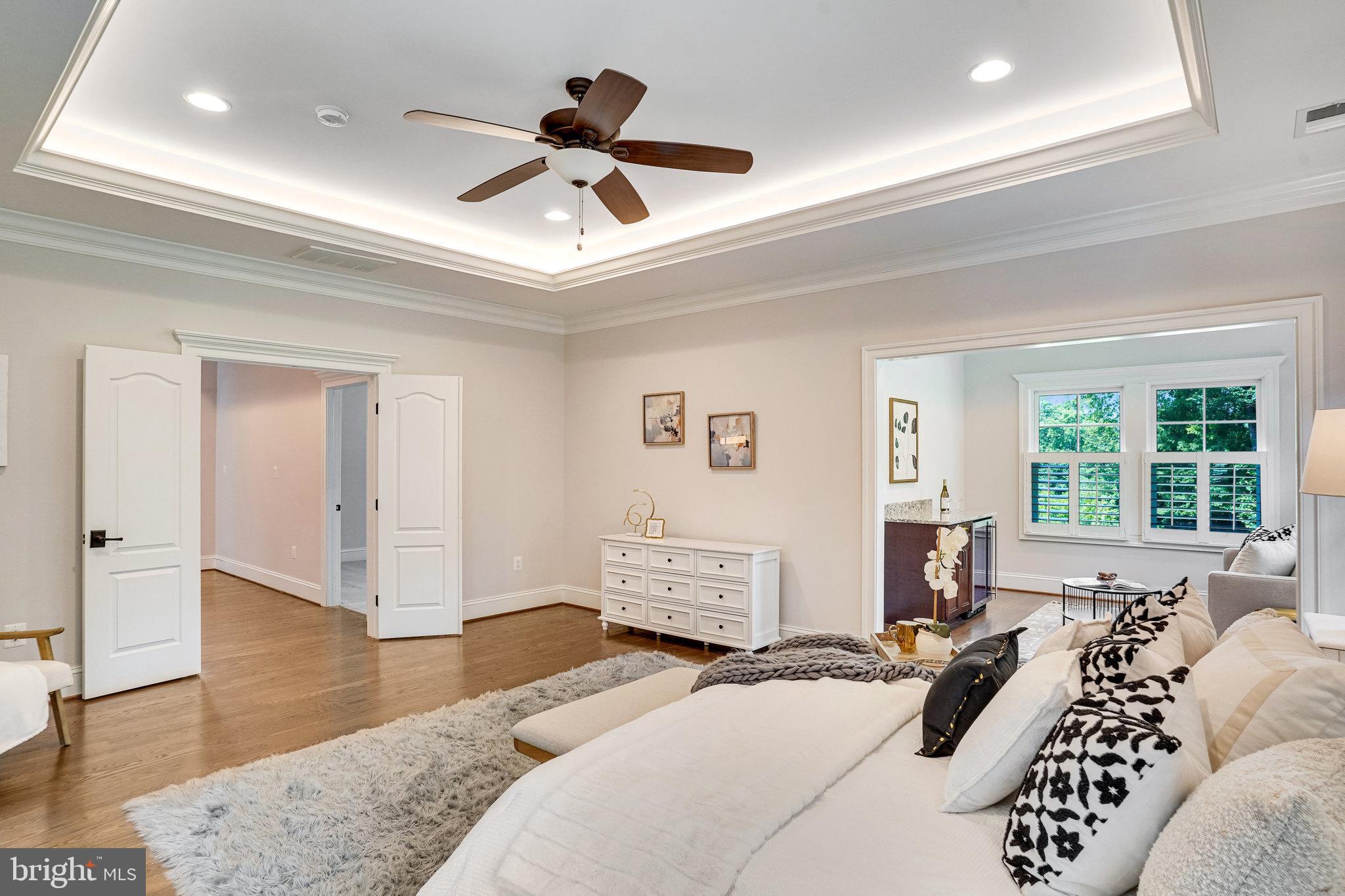 920 Ninovan Road Southeast Vienna, VA 22180 - Photo 22 of 44 a bedroom with a bed furniture and a window