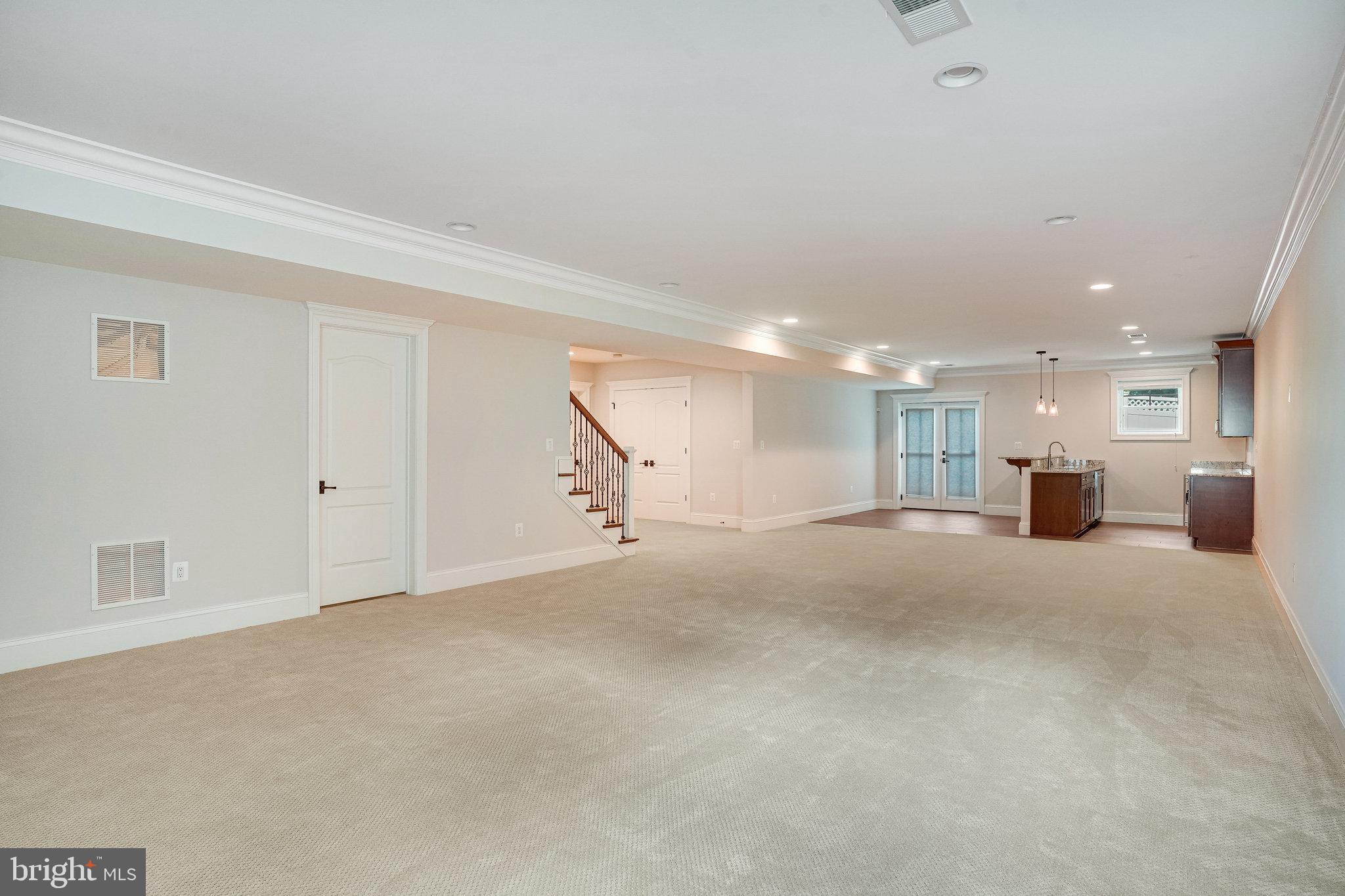 920 Ninovan Road Southeast Vienna, VA 22180 - Photo 37 of 44 a view of an empty room