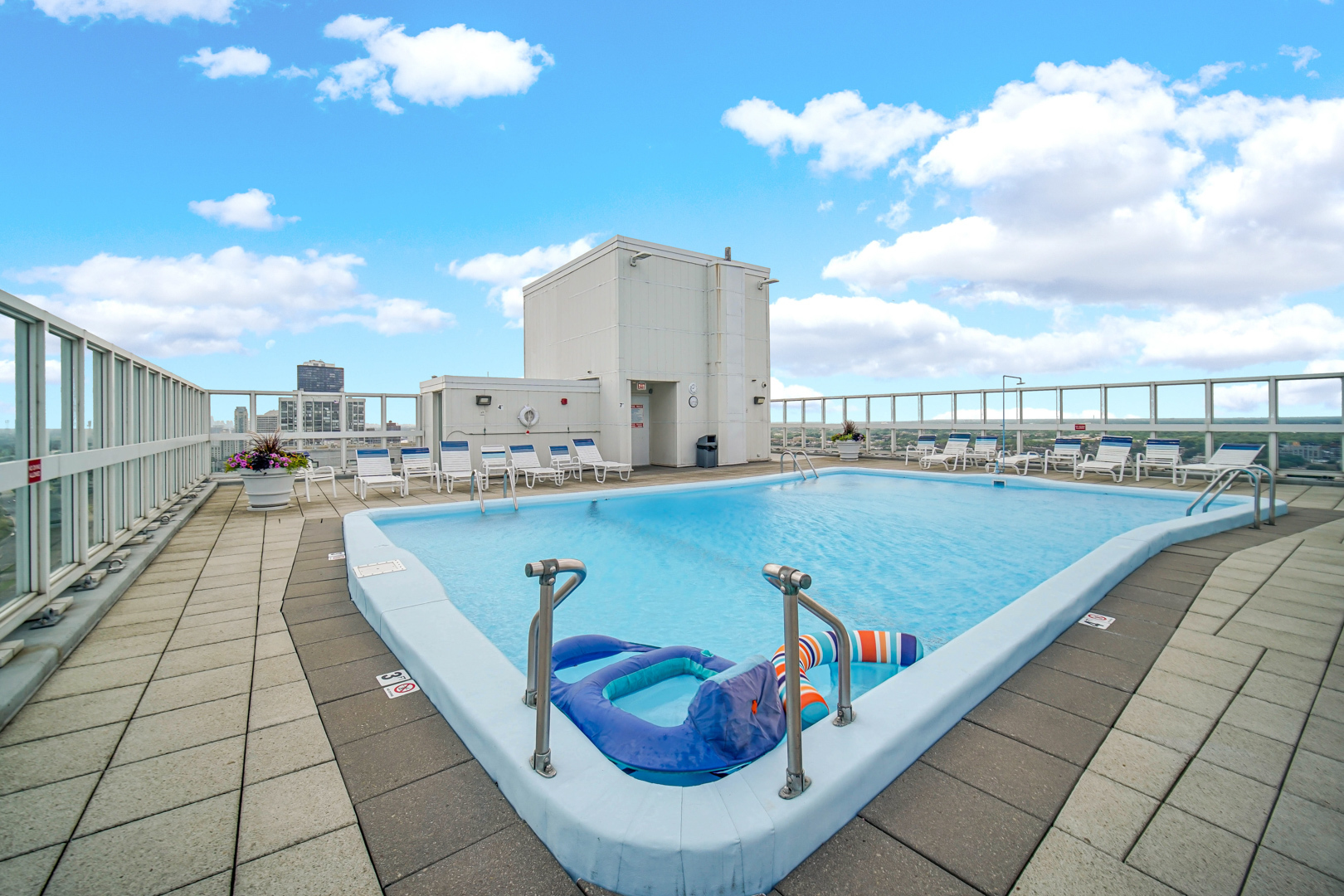 5733 North Sheridan Road, Unit 27C Chicago, IL 60660 - Photo 17 of 23 a view of swimming pool with a terrace
