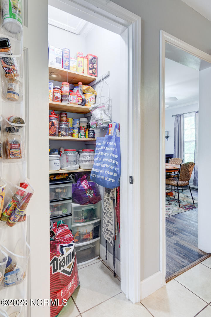 217 Gibbs Road New Bern, NC 28560 - Photo 20 of 73 Generously Sized Pantry