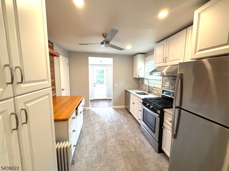 46 Maple Street, Unit 1 Bloomfield, NJ 07003 - Photo 6 of 8