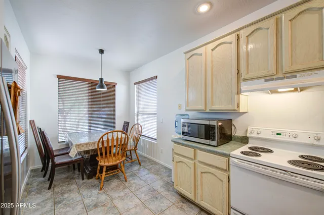 $375,000 | 8317 North 61st Lane, Glendale, AZ 85302