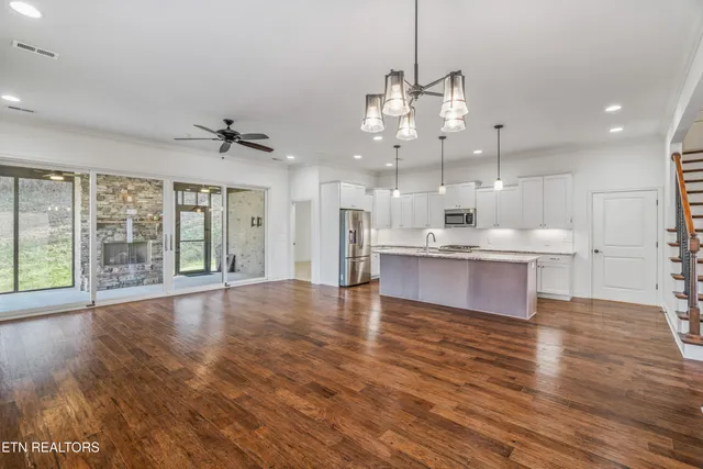 $724,900 | 8310 English Hill Lane, Knoxville, TN 37923