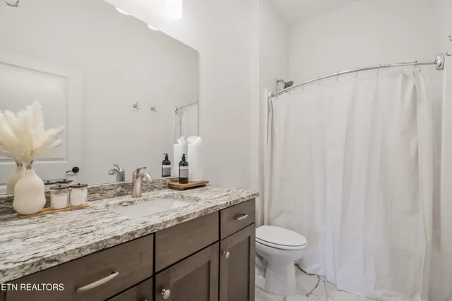 $724,900 | 8310 English Hill Lane, Knoxville, TN 37923