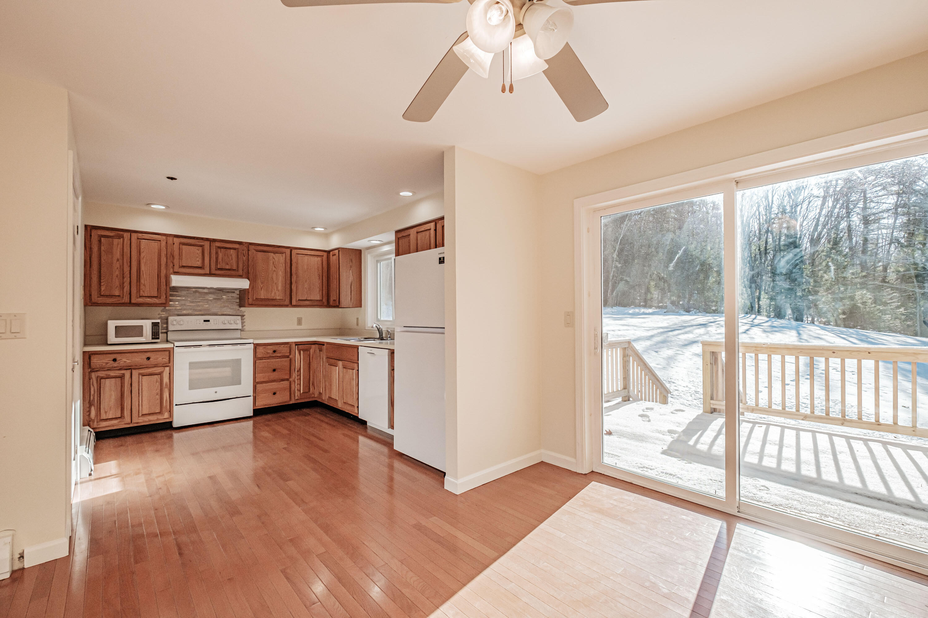 25 Spring View Lane, Unit 2 Bath, ME 04530 - Photo 18 of 41 19