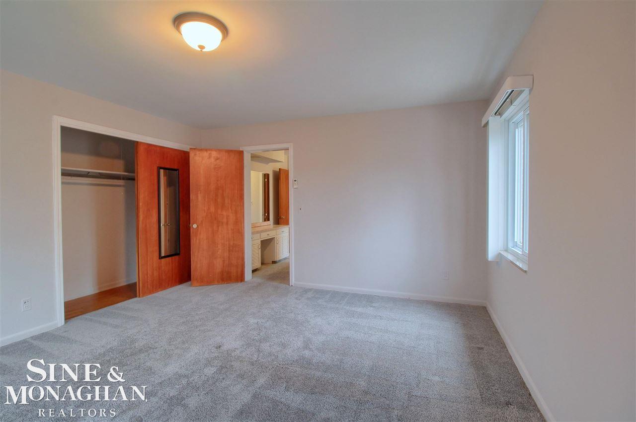 751 Harcourt Road Grosse Pointe, MI 48230 - Photo 14 of 27
