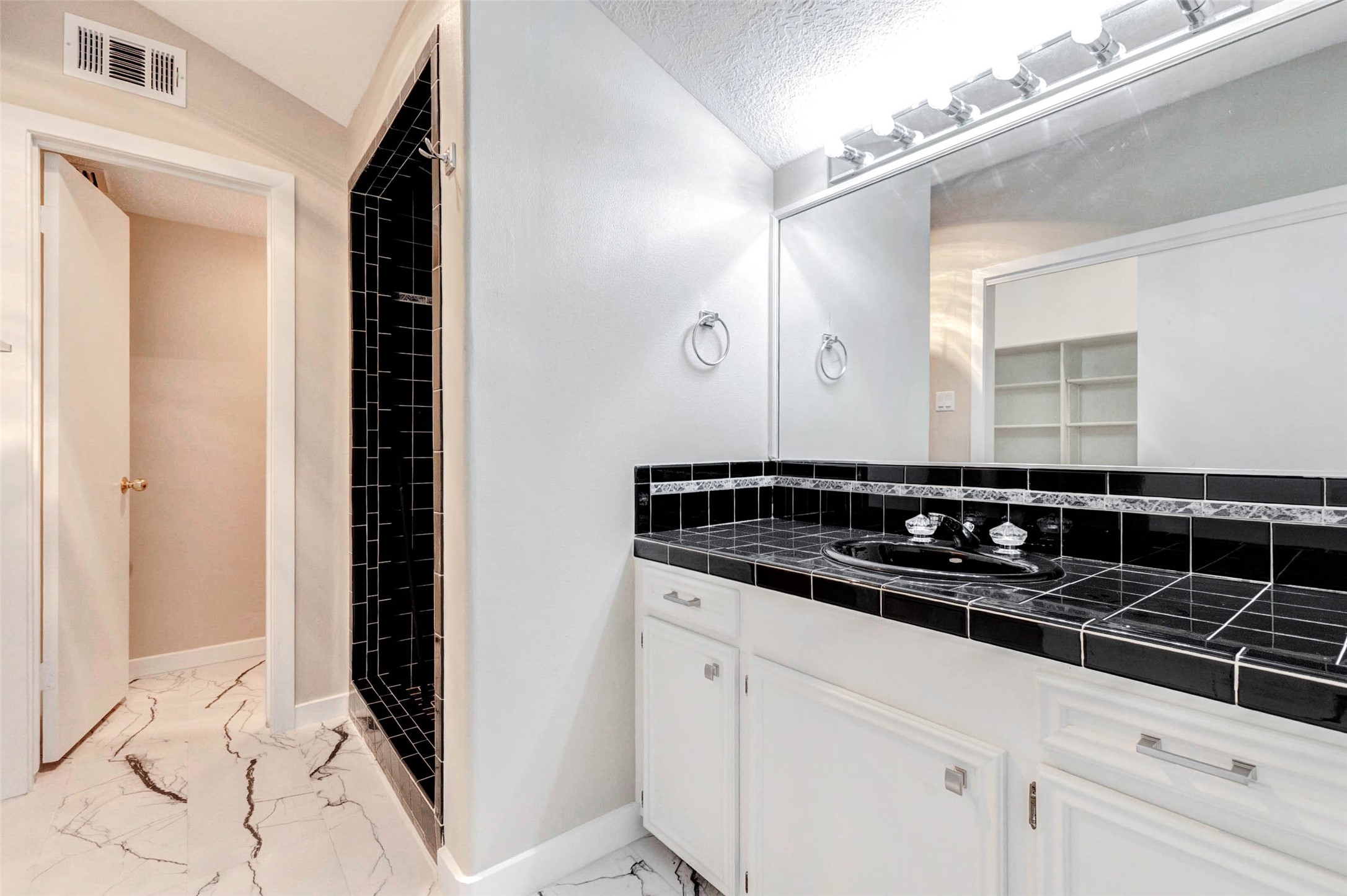 9650 Val Verde Street Houston, TX 77063 - Photo 37 of 50