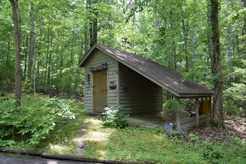 6740 Raintree Road Roanoke, VA 24018 - Photo 26 of 27 DSC_0167