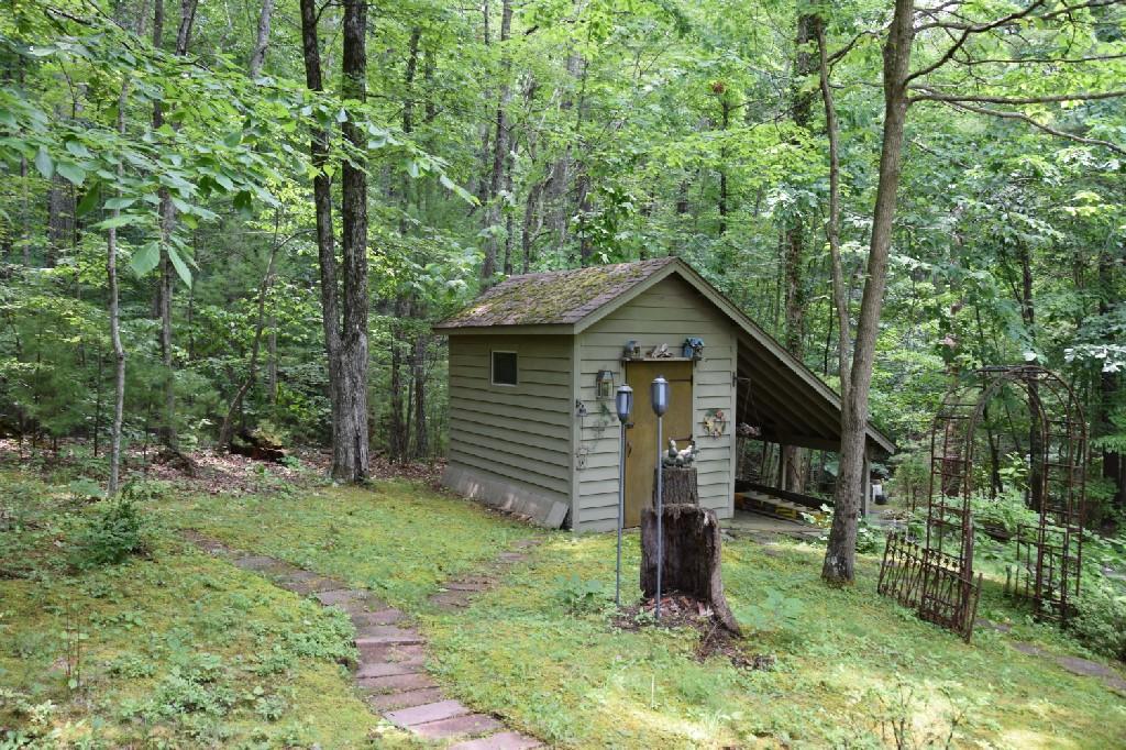 6740 Raintree Road Roanoke, VA 24018 - Photo 27 of 27 DSC_0169