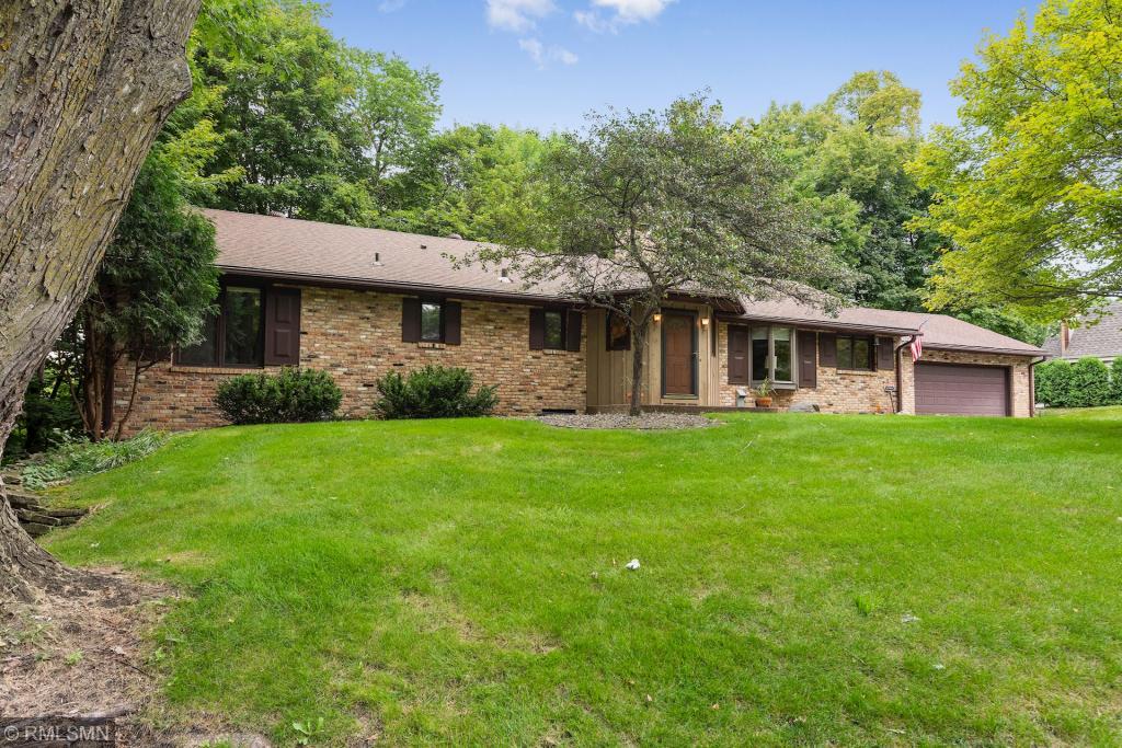 18516 Timber Ridge Drive Minnetonka, MN 55345 - Photo 2 of 40